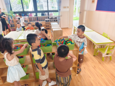 柳州市總工會(huì)調(diào)研城中區(qū)機(jī)關(guān)工會(huì)暑期托管班建設(shè) 織牢職工子女“看護(hù)網(wǎng)”